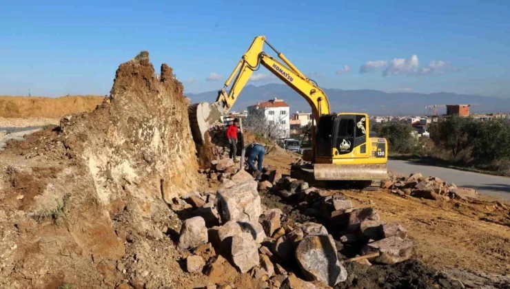 Turgutlu Belediye Başkanı Çetin Akın, projelerin son hazırlıklarını inceledi